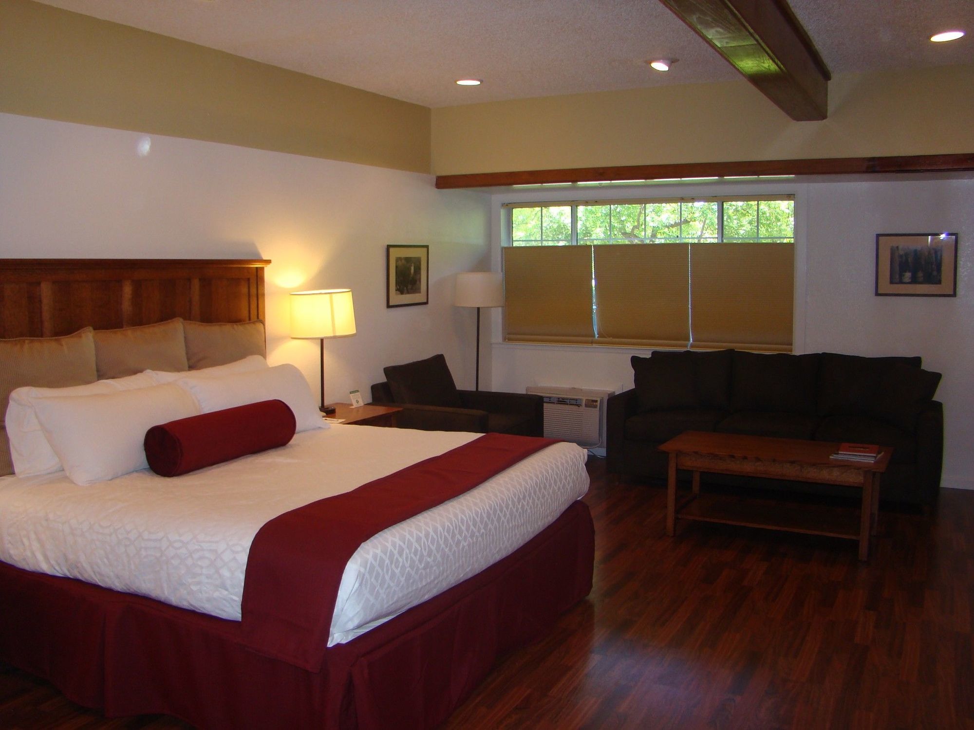 Sonoma Valley Inn, Tapestry Collection By Hilton Exterior photo